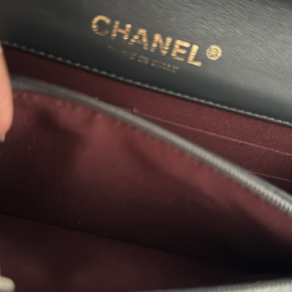 CHANEL *RARE* Grey Quilted Patent Leather Wallet on Chain Bag with Dust Cover - Picture 8 of 16